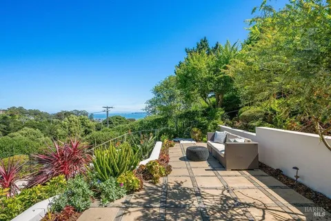$3,500,000 | 5 Warren Court, Tiburon, CA 94920
