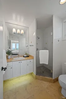 $3,500,000 | 5 Warren Court, Tiburon, CA 94920