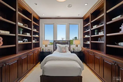 $3,500,000 | 5 Warren Court, Tiburon, CA 94920