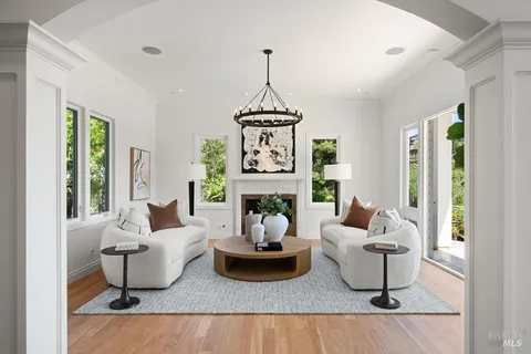 $3,500,000 | 5 Warren Court, Tiburon, CA 94920