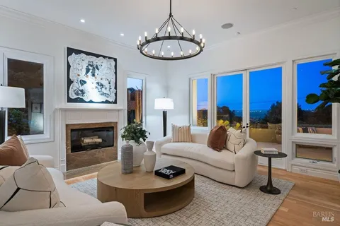 $3,500,000 | 5 Warren Court, Tiburon, CA 94920