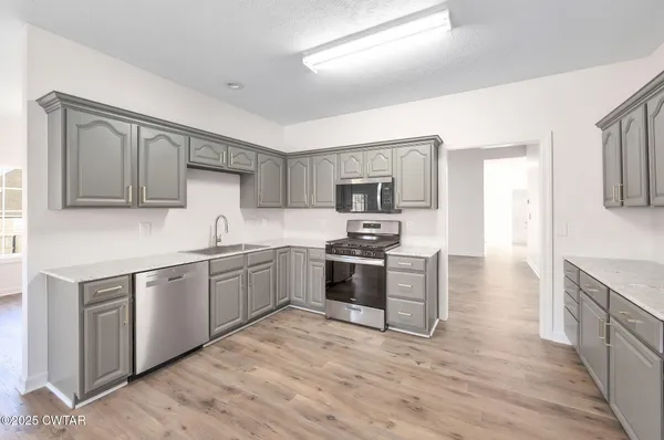 $344,900 | 38 Hearthstone Cove, Jackson, TN 38305