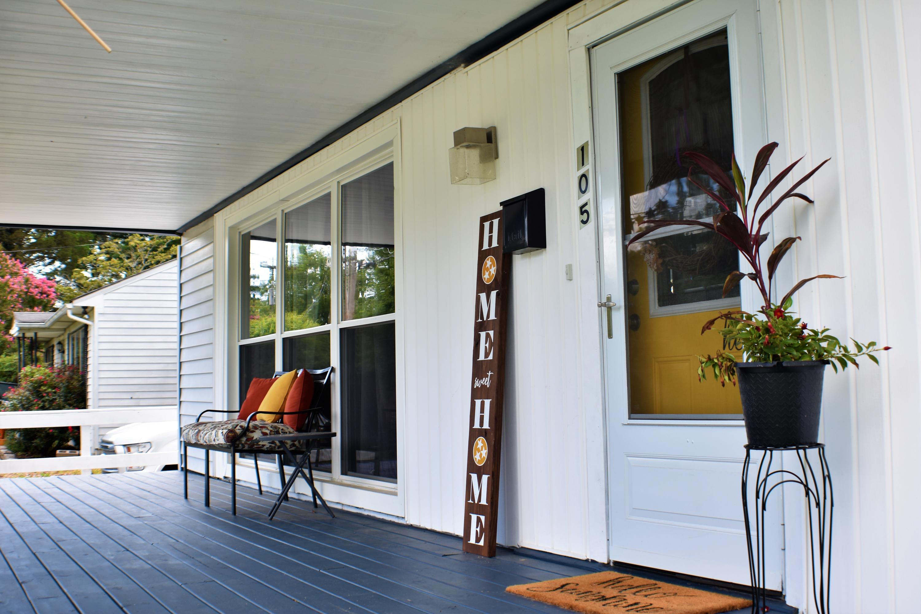 105 East Arrowwood Road Oak Ridge, TN 37830 - Photo 2 of 18 Covered Front Porch