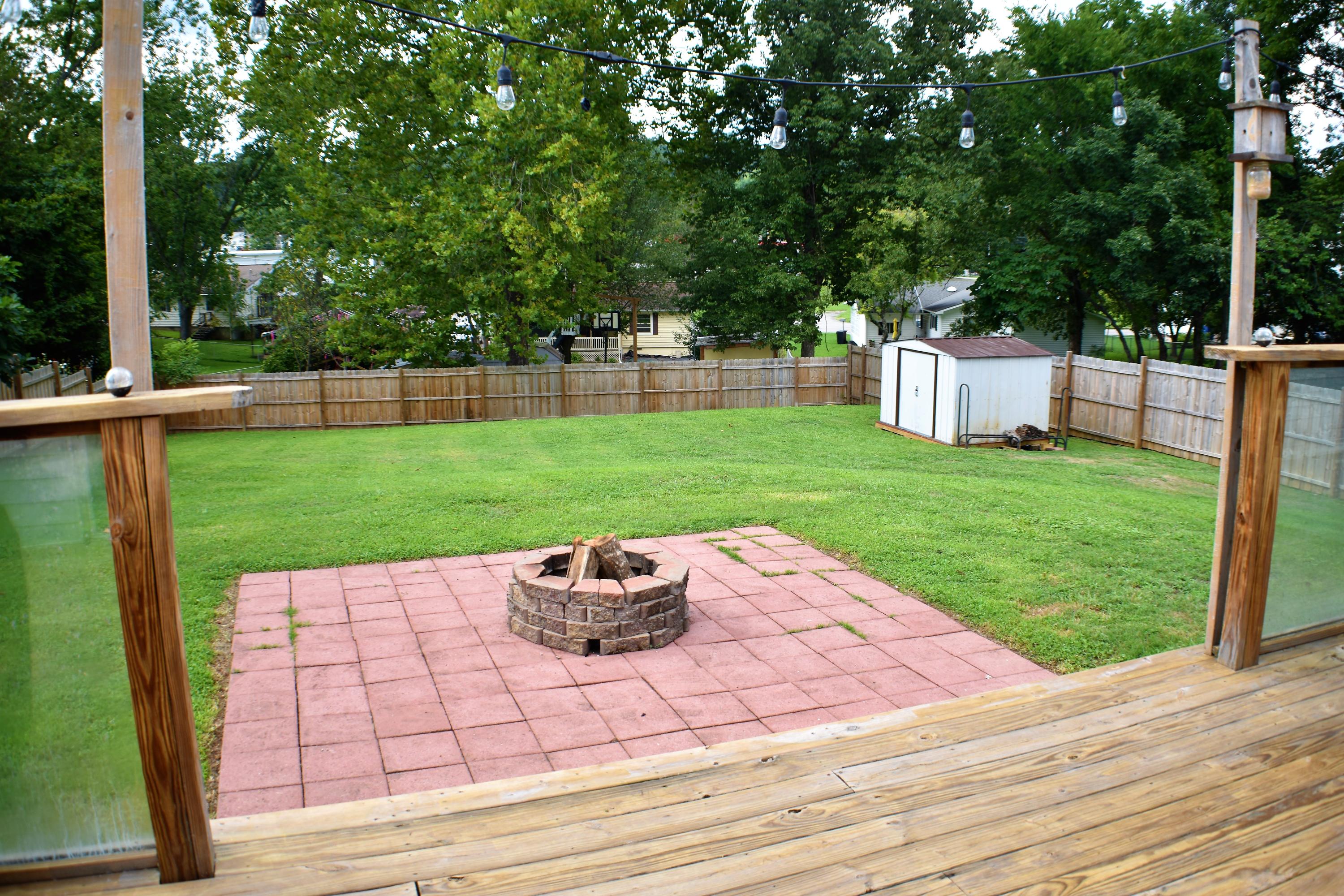 105 East Arrowwood Road Oak Ridge, TN 37830 - Photo 15 of 18 Patio and Firepit