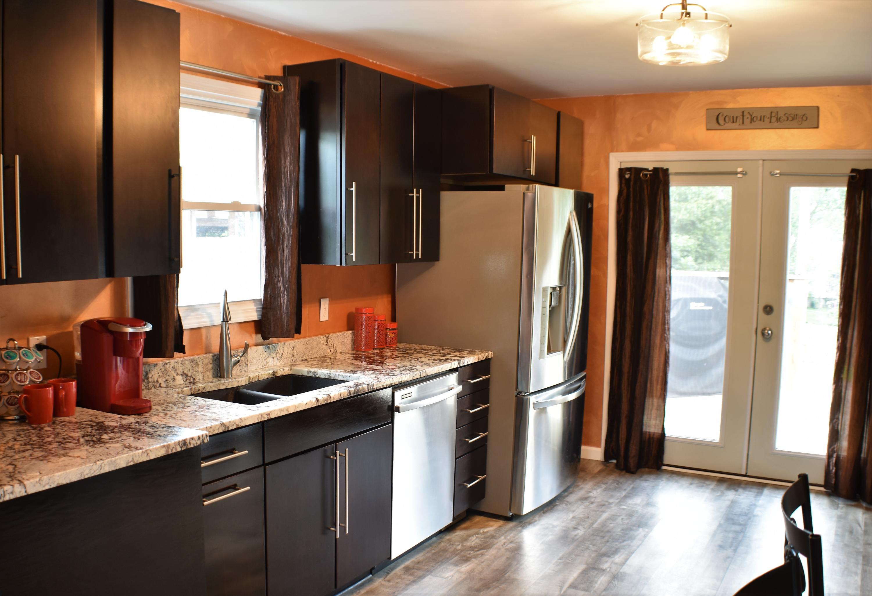 105 East Arrowwood Road Oak Ridge, TN 37830 - Photo 9 of 18 Updated Kitchen