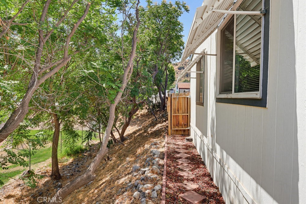 31244 North Lakehills Road Castaic, CA 91384 - Photo 64 of 72 Exterior view