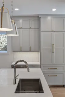 $1,795,000 | 3740 North Racine Avenue, Unit 2, Chicago, IL 60613