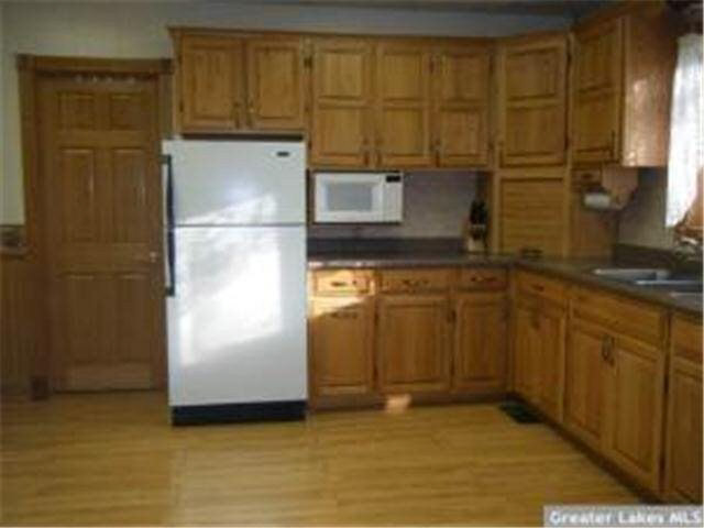 412 Southeast 5th Street Staples, MN 56479 - Photo 3 of 20