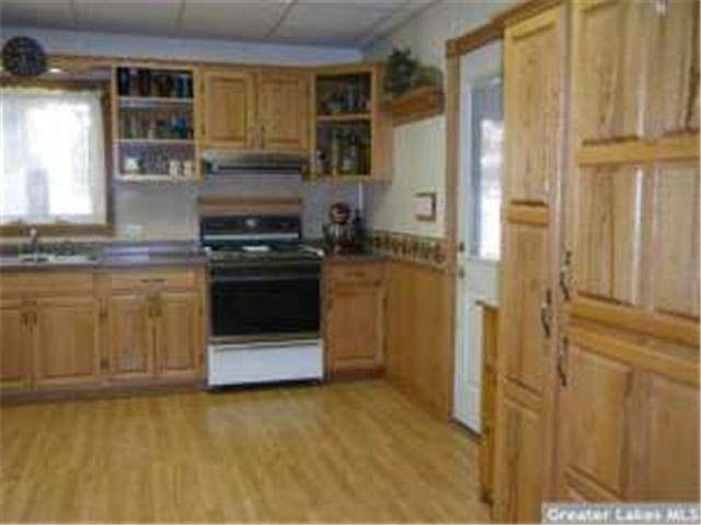 412 Southeast 5th Street Staples, MN 56479 - Photo 4 of 20
