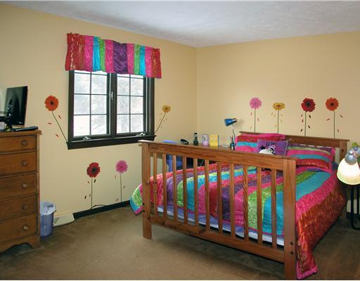100 Yorktown Road Canonsburg, PA 15317 - Photo 15 of 18 Bedroom.