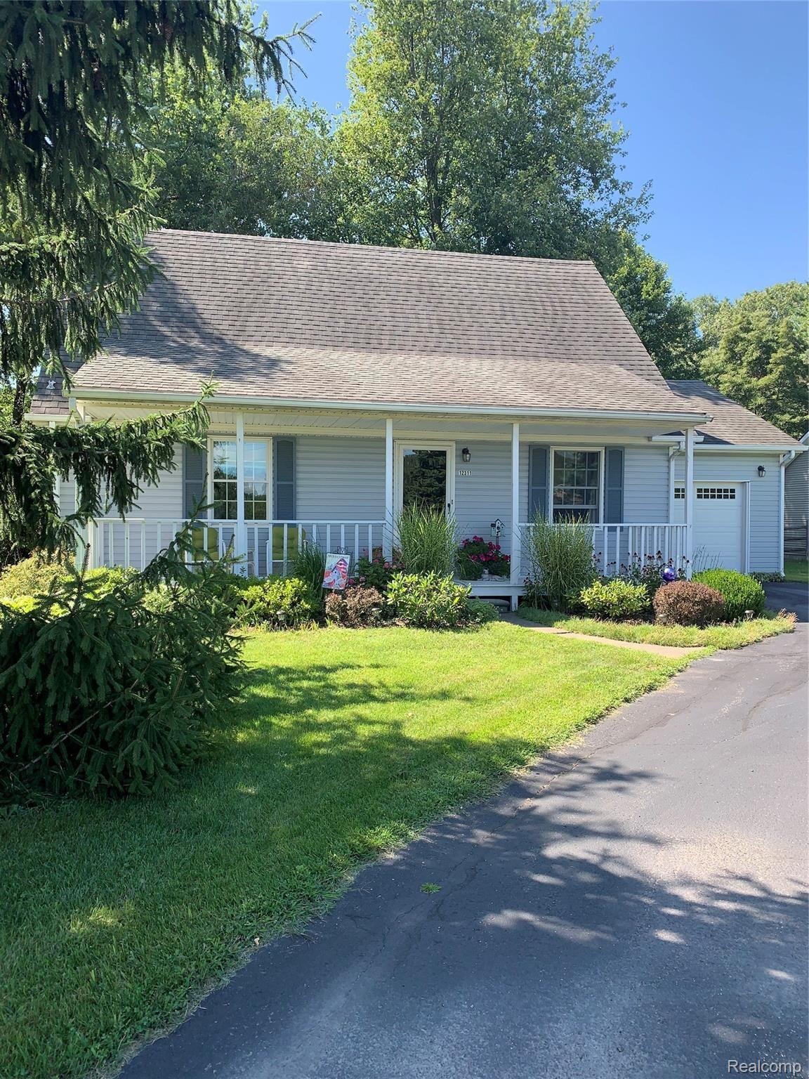 12311 Grafton Road Carleton, MI 48117 - Photo 1 of 36 E82D38A5-051C-4751-9885-2EFA7AA2866A.jpeg