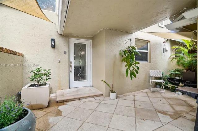 $3,500 | 505 Maplewood Drive, Greenacres, FL 33415