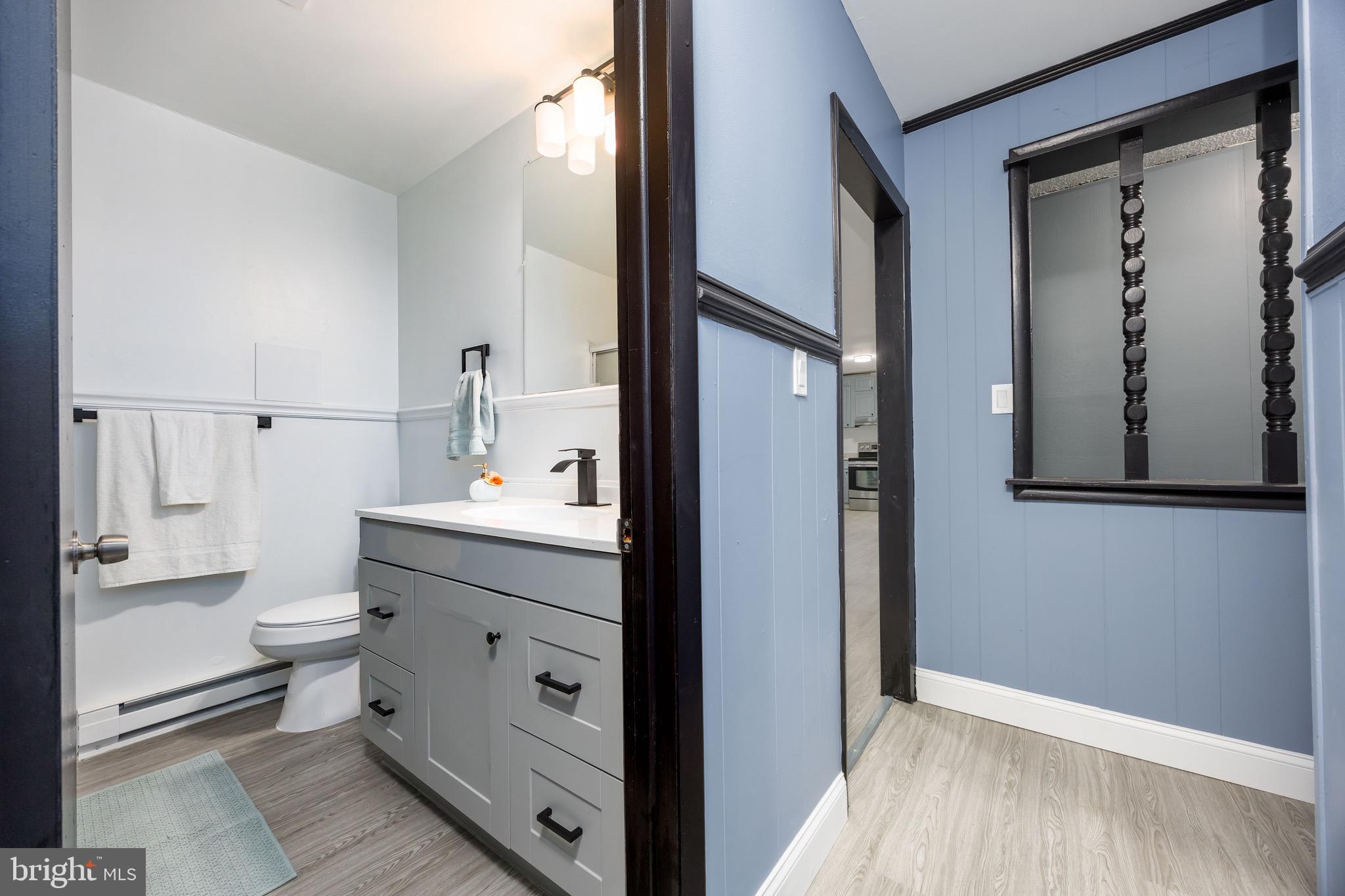 905 Price Road Salisbury, MD 21801 - Photo 17 of 55 Hallway bathroom