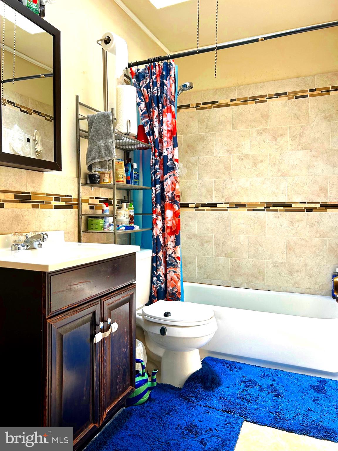 7070 Radbourne Road Upper Darby, PA 19082 - Photo 7 of 13 Upper bathroom