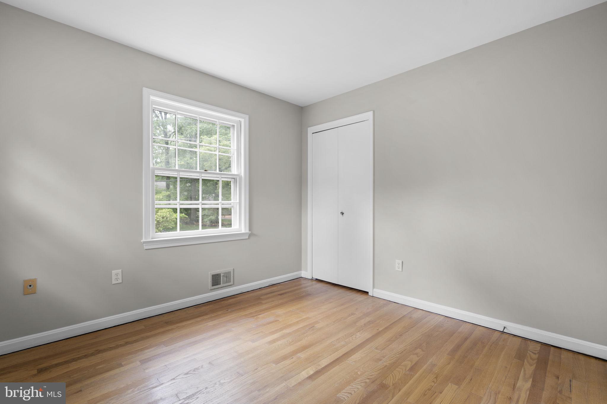 1585 Kimblewick Road Potomac, MD 20854 - Photo 34 of 60
