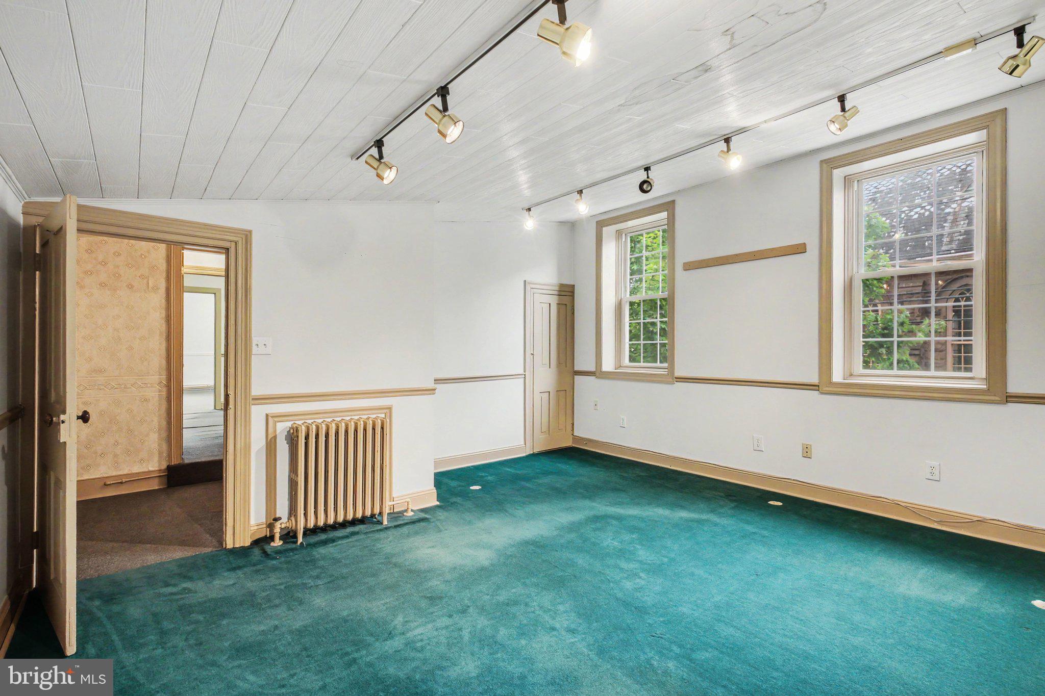 50 South Broad Street Lititz, PA 17543 - Photo 23 of 33