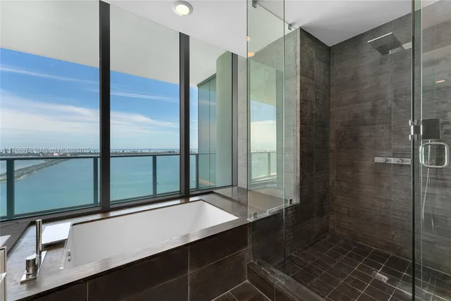 $4,150,000 | 3131 Northeast 7th Avenue, Unit PH5003, Miami, FL 33137