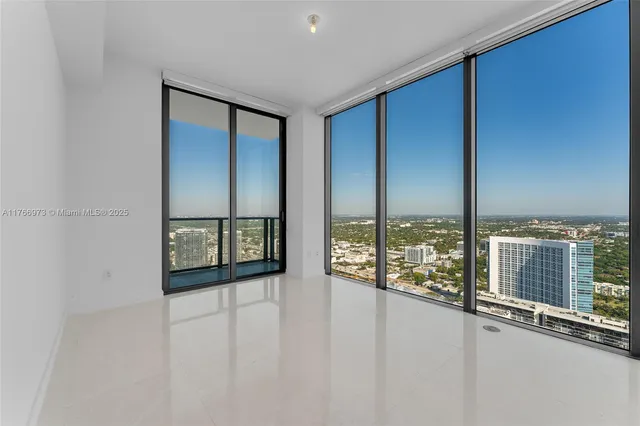 $4,150,000 | 3131 Northeast 7th Avenue, Unit PH5003, Miami, FL 33137