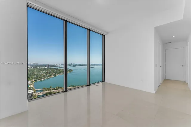 $4,150,000 | 3131 Northeast 7th Avenue, Unit PH5003, Miami, FL 33137