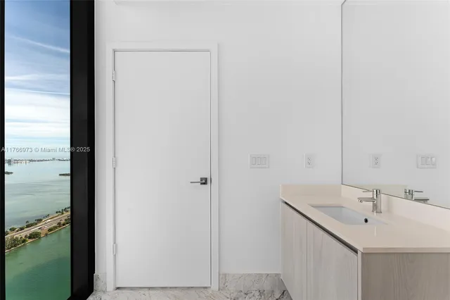 $4,150,000 | 3131 Northeast 7th Avenue, Unit PH5003, Miami, FL 33137