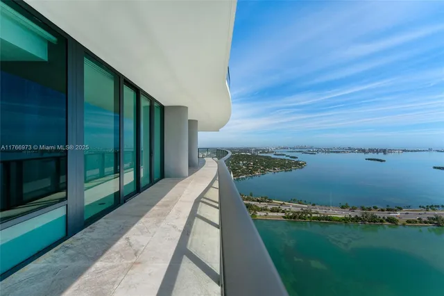 $4,150,000 | 3131 Northeast 7th Avenue, Unit PH5003, Miami, FL 33137