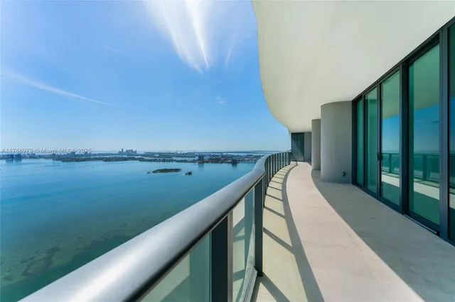 $4,150,000 | 3131 Northeast 7th Avenue, Unit PH5003, Miami, FL 33137