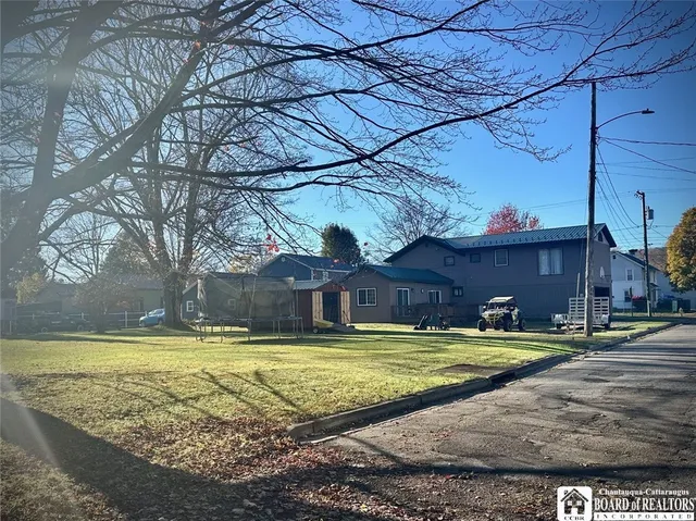 $189,900 | 74 East Everett Street, Ellicott, NY 14733