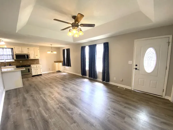 $1,700 | 2719 Knob Court, Clarksville, TN 37043