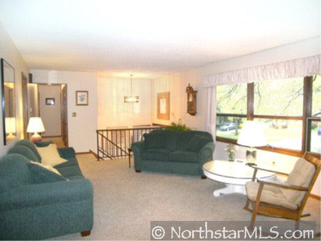 1223 30th Street Northwest Rochester, MN 55901 - Photo 8 of 10 Gallery Image 8