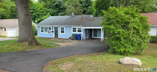 $360,000 | 76 Kings Highway, Groton, CT 06340