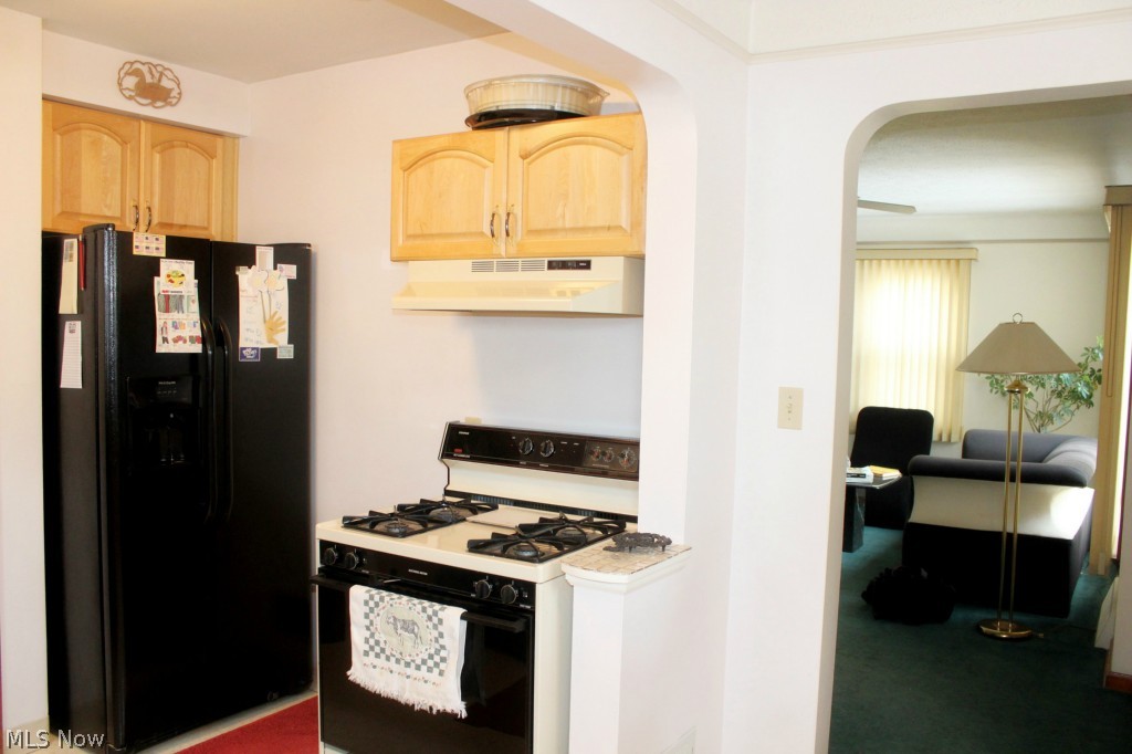 2413 Ralph Avenue Cleveland, OH 44109 - Photo 14 of 24 Gallery Image 14
