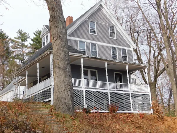 $279,000 | 15 Western Promenade, Auburn, ME 04210