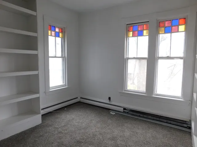 $279,000 | 15 Western Promenade, Auburn, ME 04210