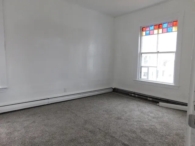 $279,000 | 15 Western Promenade, Auburn, ME 04210