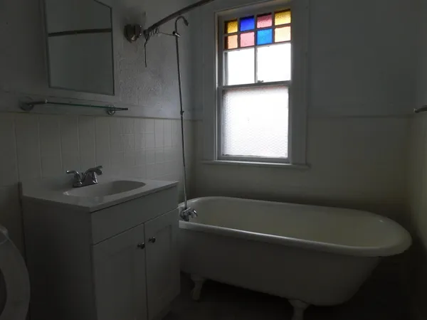 $279,000 | 15 Western Promenade, Auburn, ME 04210