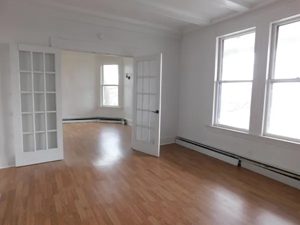 $279,000 | 15 Western Promenade, Auburn, ME 04210