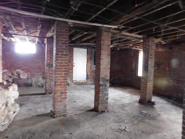 $279,000 | 15 Western Promenade, Auburn, ME 04210