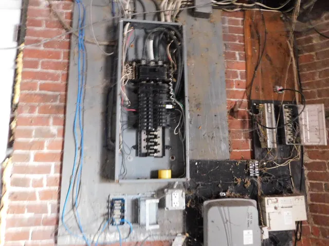 $279,000 | 15 Western Promenade, Auburn, ME 04210