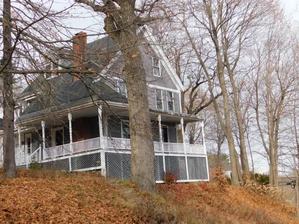 $279,000 | 15 Western Promenade, Auburn, ME 04210