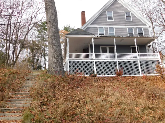 $279,000 | 15 Western Promenade, Auburn, ME 04210