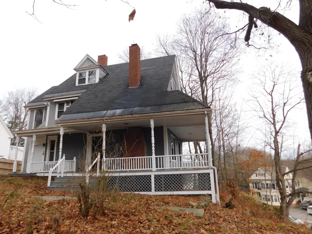 $279,000 | 15 Western Promenade, Auburn, ME 04210