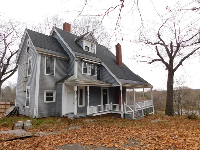 $279,000 | 15 Western Promenade, Auburn, ME 04210