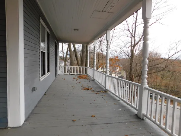 $279,000 | 15 Western Promenade, Auburn, ME 04210