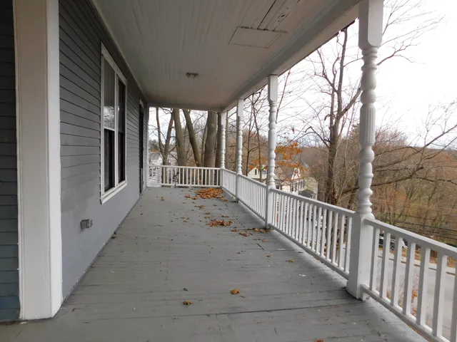 $279,000 | 15 Western Promenade, Auburn, ME 04210