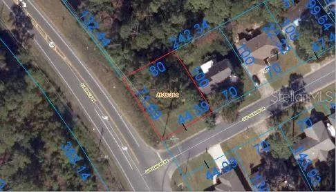 a close up of a wall with a white wall