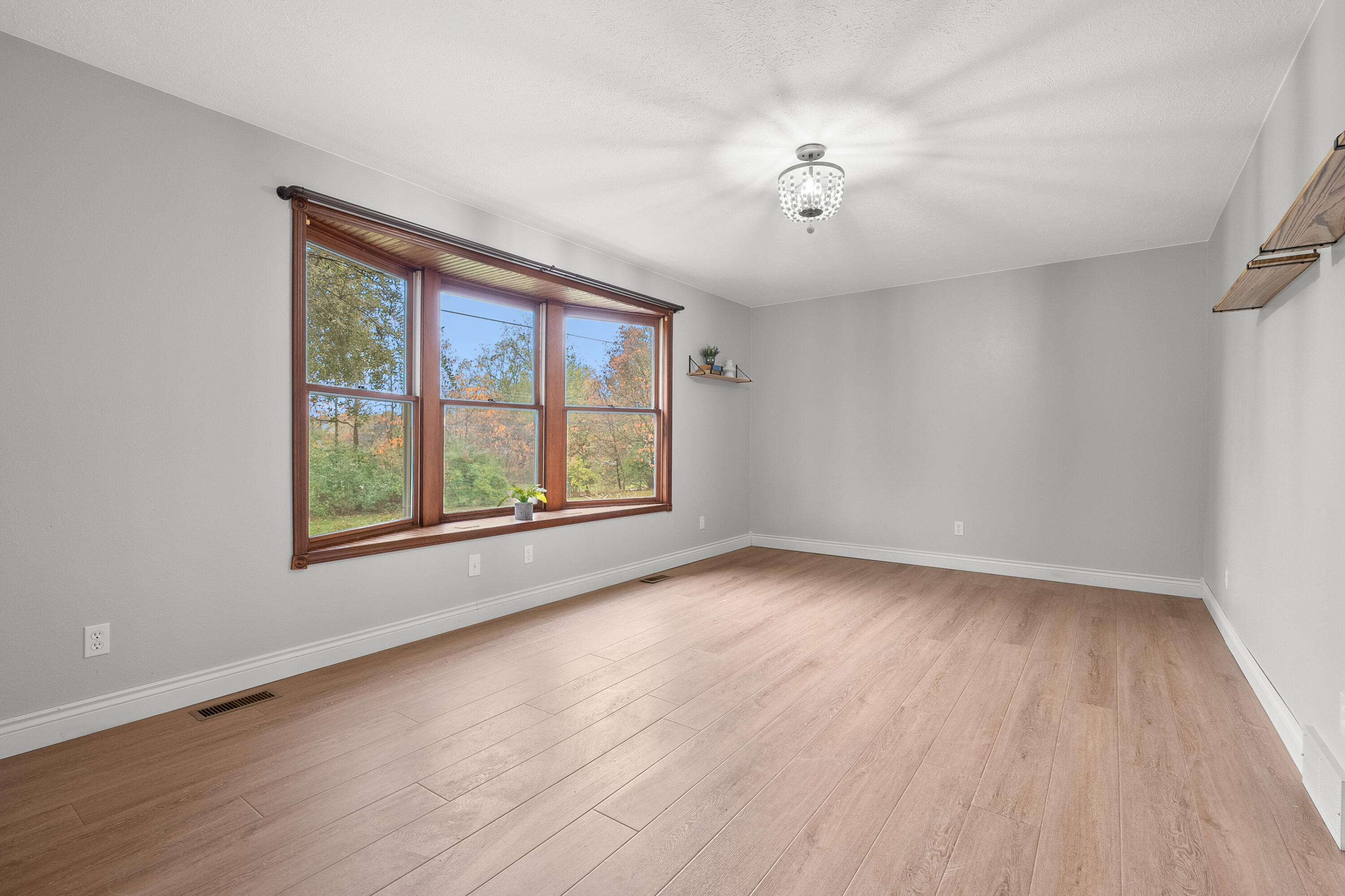 9980 South 2nd Street Mattawan, MI 49071 - Photo 9 of 49 LC - 2nd St S 9980 Mattawan 49071 - Resh