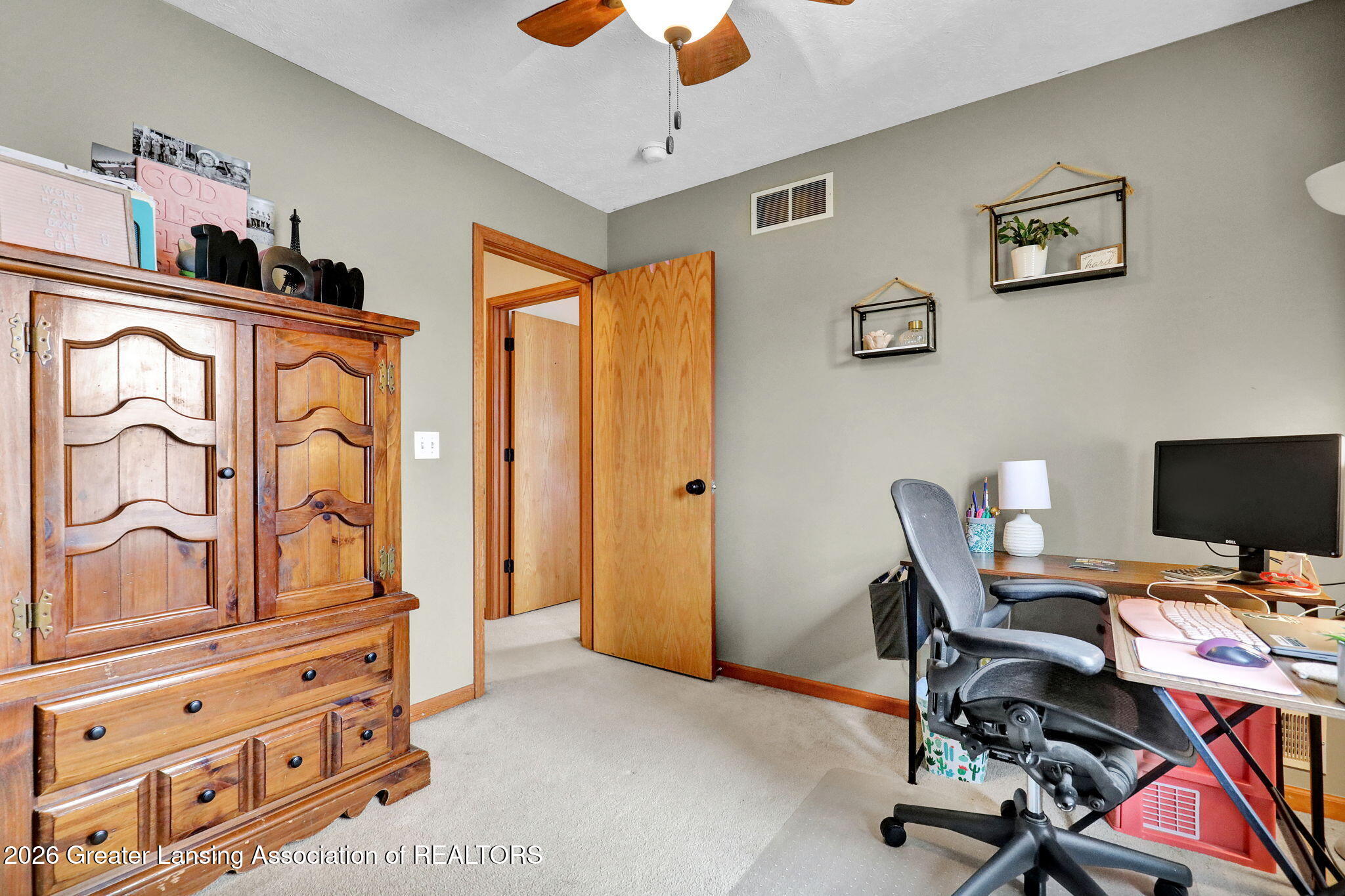 3522 Ramsgate Drive Lansing, MI 48906 - Photo 25 of 43 17-web-or-mls-Open Ended Media-24
