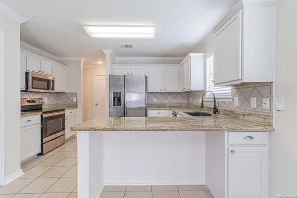 $1,800 | 10322 Filly Valley, San Antonio, TX 78254