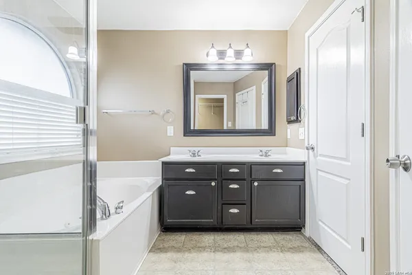 $1,800 | 10322 Filly Valley, San Antonio, TX 78254