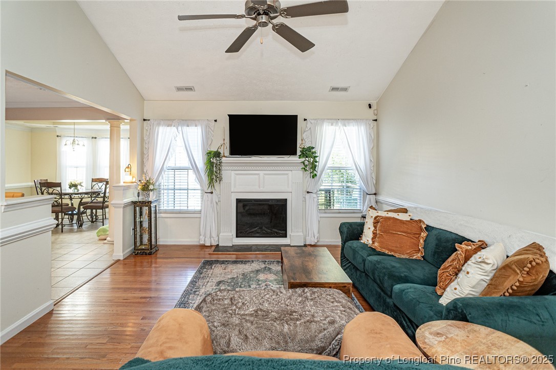 5440 Arnette Road Hope Mills, NC 28348 - Photo 6 of 34 Livingroom